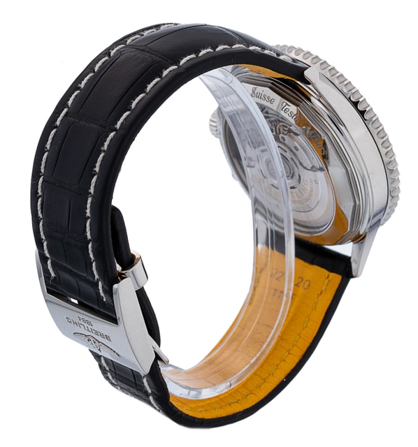 Breitling Navitimer B01 Chronograph 43 AB0121 Image 3